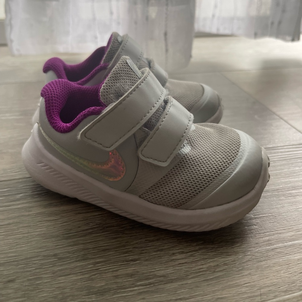 Nike sneakers size 5